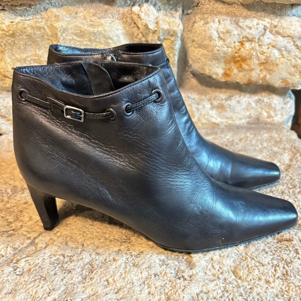 PREVATA Black Soft Leather Short Ankle High Heel Side Zip Boots Booties 7.5 - Picture 3 of 10